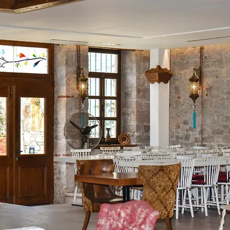 Orchis Hotell Ayvalı