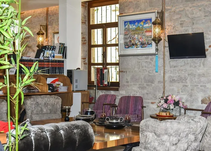 Orchis Hotell Ayvalı