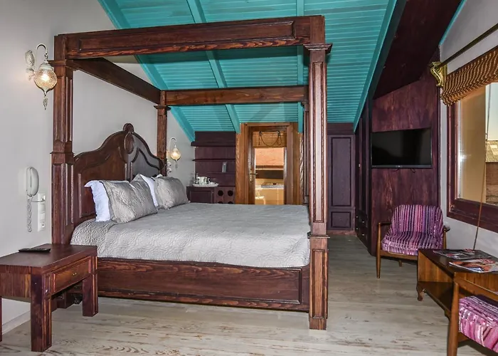 Orchis Hotell Ayvalı